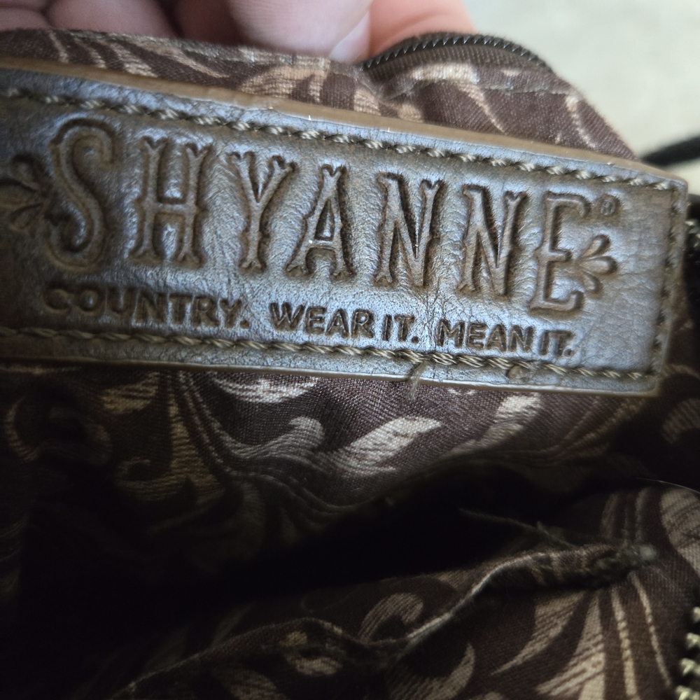 Shyanne Brown Leather Shoulder Bag with Fringe and Tooling - Picture 3 of 9
